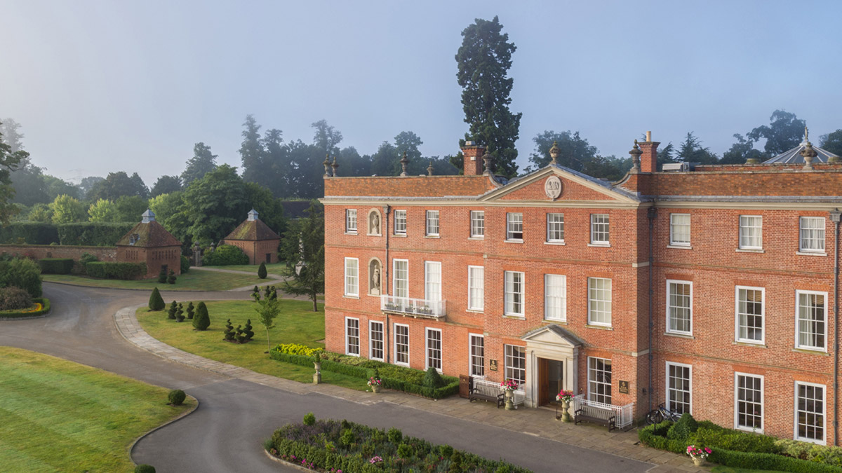 Hotel Review: Four Seasons Hotel Hampshire