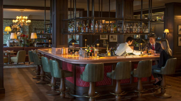 Hotel Review: Four Seasons Hotel Hampshire