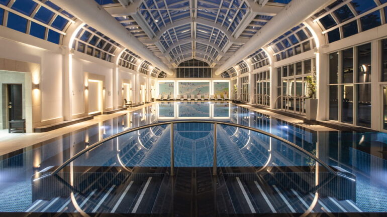 Hotel Review: Four Seasons Hotel Hampshire