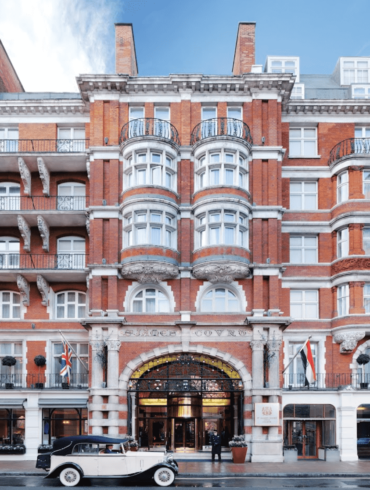 Review St. James’ Court, a Taj Hotel
