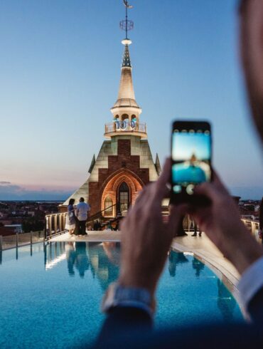 Hilton Molino Stucky Venice Mixes Up an Experimental New Cocktail Menu
