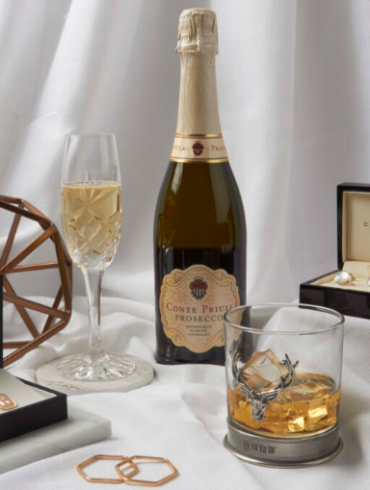 10 Great Ideas For Personalized Wedding Gifts For The Bride