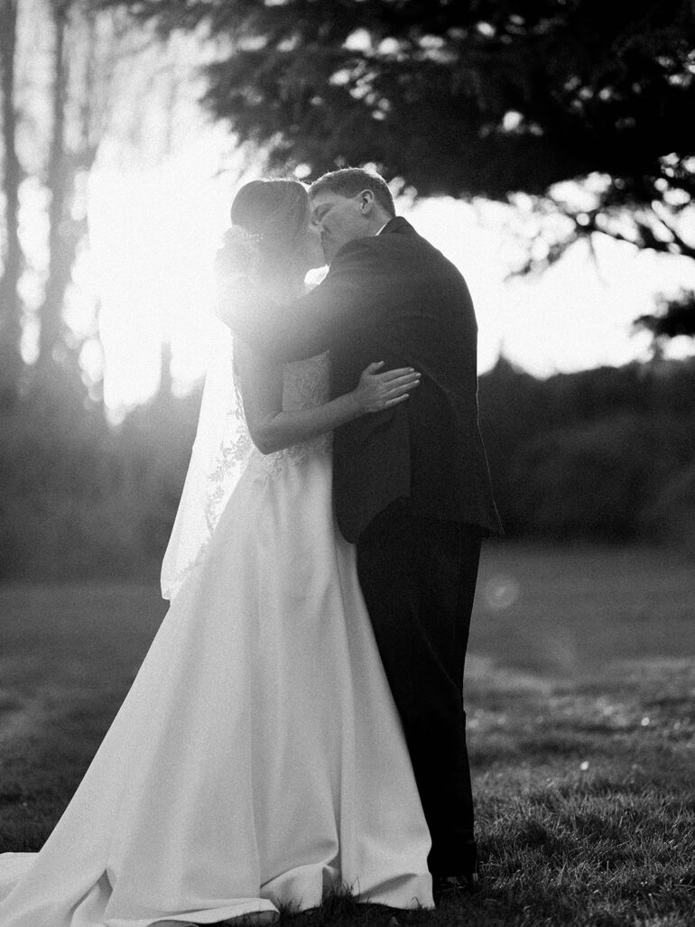 How to Ensure Your Wedding Photography Tells an Emotional Story