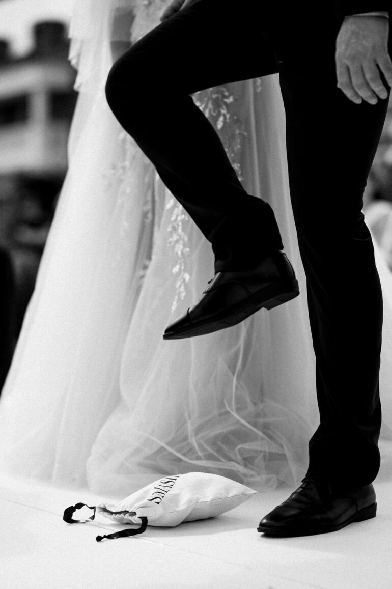 Magical Jewish Ballroom Wedding At The Fairmont Windsor Park