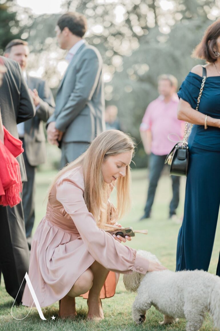 How to Ensure Your Wedding Photography Tells an Emotional Story