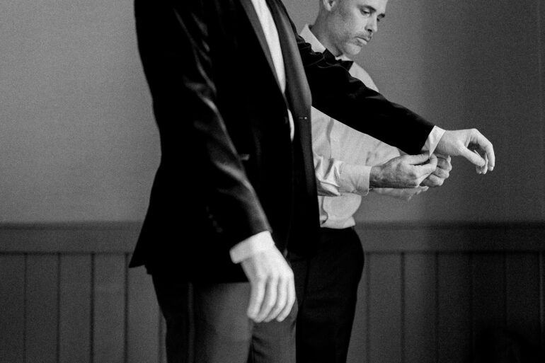 How to Ensure Your Wedding Photography Tells an Emotional Story