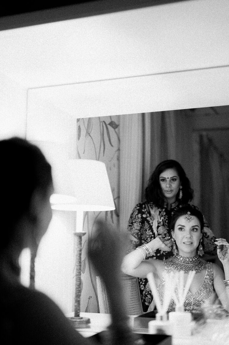How to Ensure Your Wedding Photography Tells an Emotional Story