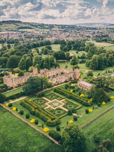 Top 10 UK Luxury Wedding Venues Outside London