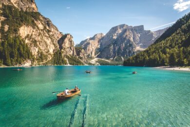30 best locations to get married in Italy with a sea or lake view