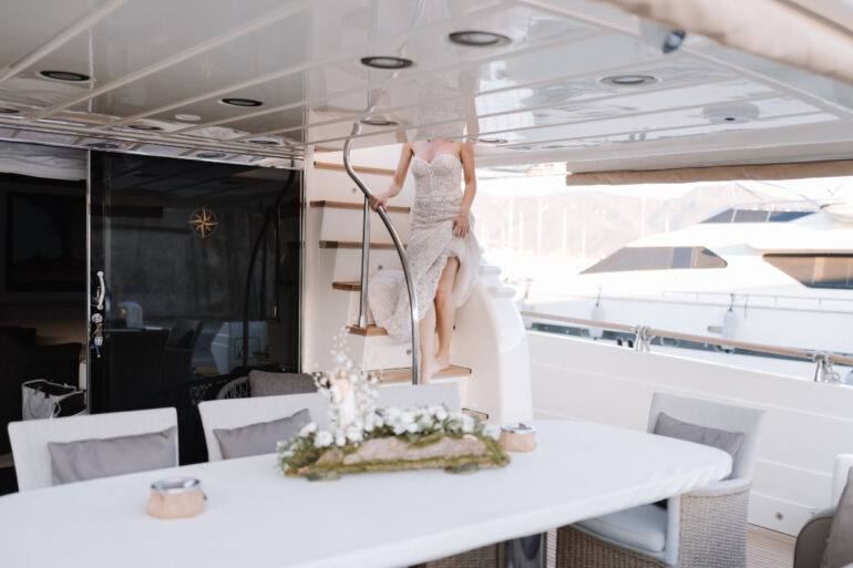 Styled in Naples: A Wedding Shoot for Style-Savvy Couples