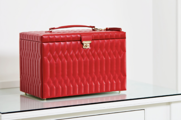 The perfect wedding gifts for brides, mother of the bride and bridal party