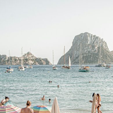 The 6 Best Travel Deals and Destinations for Honeymooners