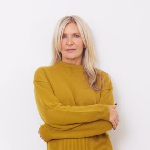 Amanda Wakeley's Tips To Brides On Choosing A Wedding Gown