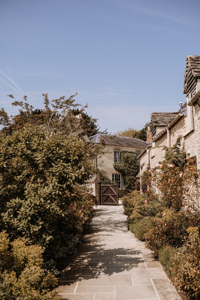 Enchanting Celebrations: Caswell House - Your Quintessential Cotswolds Wedding Venue