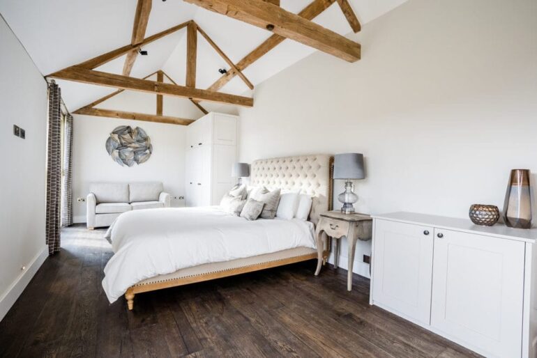 Enchanting Celebrations: Caswell House - Your Quintessential Cotswolds Wedding Venue