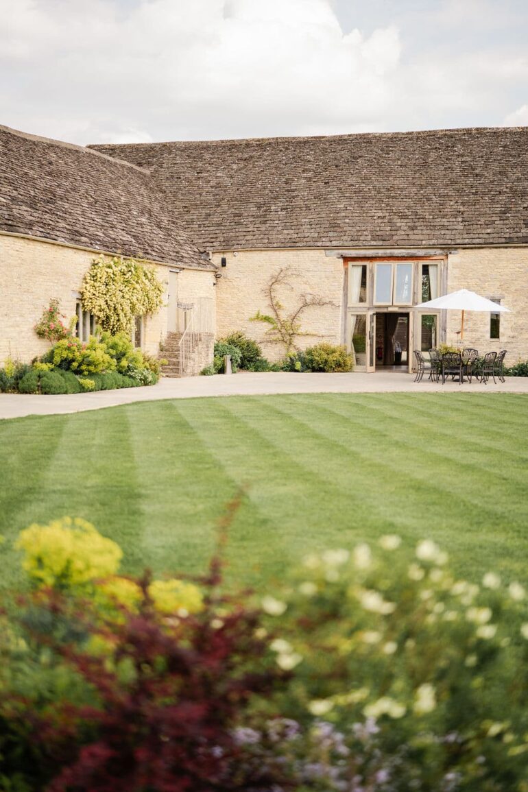 Enchanting Celebrations: Caswell House - Your Quintessential Cotswolds Wedding Venue