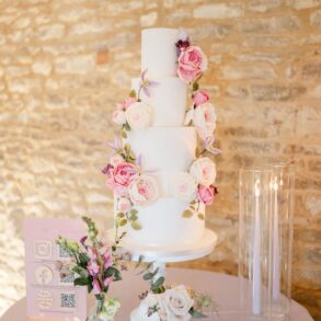 Enchanting Celebrations: Caswell House - Your Quintessential Cotswolds Wedding Venue