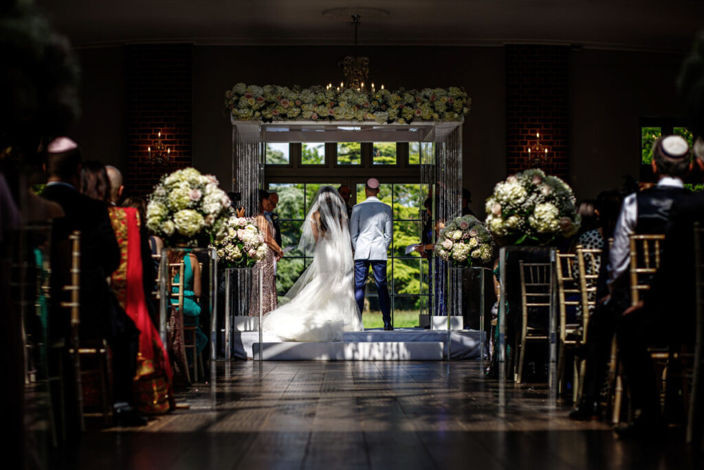 The Smart Bride’s Guide to a Beautiful Wedding. The Smart Bride’s Guide to a Beautiful Wedding