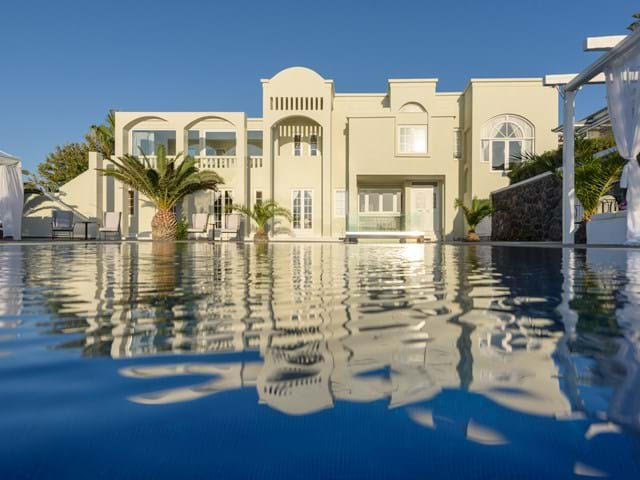 Get Married at Santorini Gem: A Perfect Venue for Your Dream Wedding
