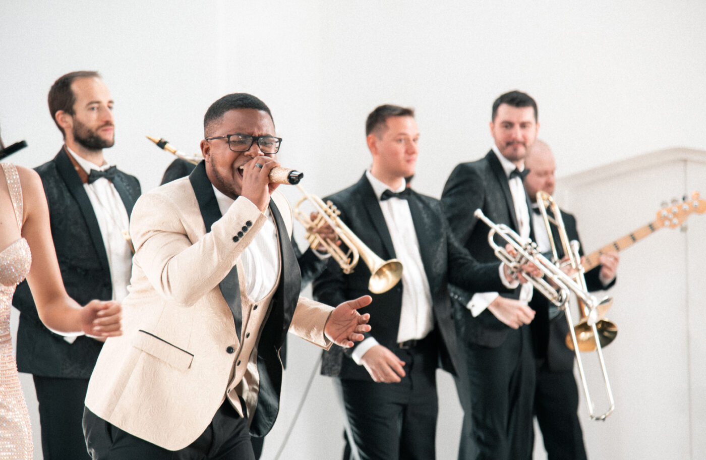 Supertonic Music: Live Entertainment for Weddings and Events