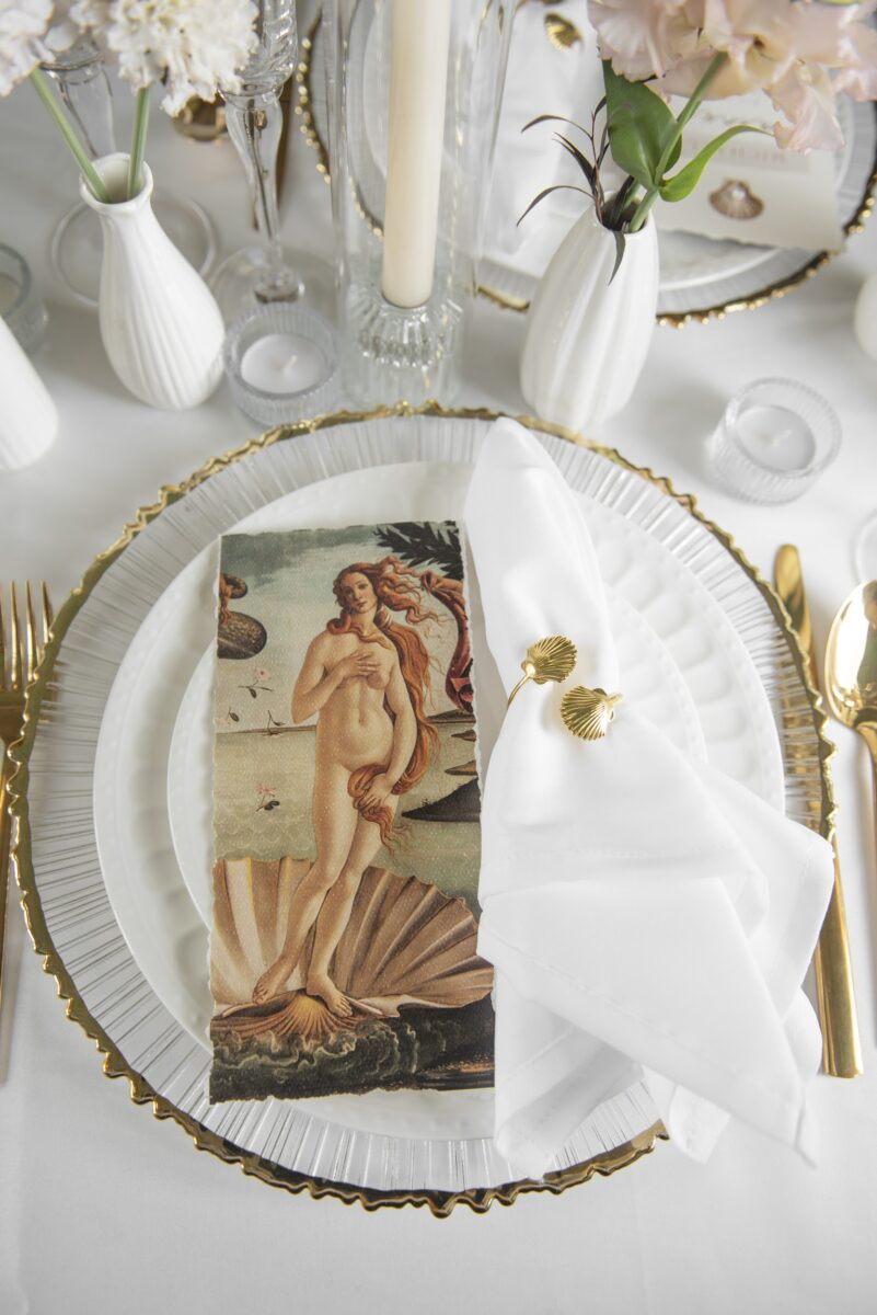 A Dreamy Fusion of Art and Elegance A Dreamy Fusion of Art and Elegance: A Birth of Venus-Inspired Wedding Photoshoot