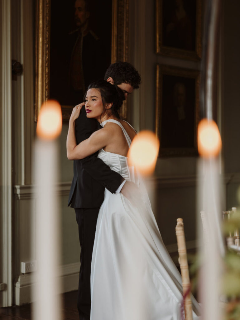 Set the Scene for Love: How Candlelight and Scent are Redefining Luxury Weddings