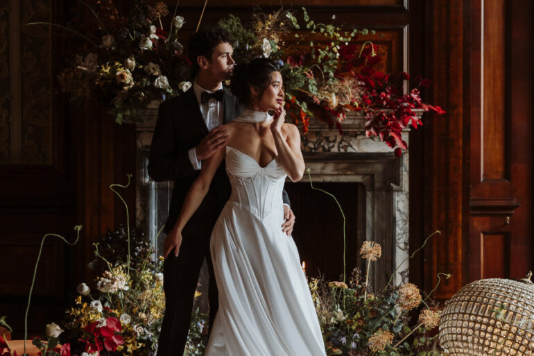 Set the Scene for Love: How Candlelight and Scent are Redefining Luxury Weddings