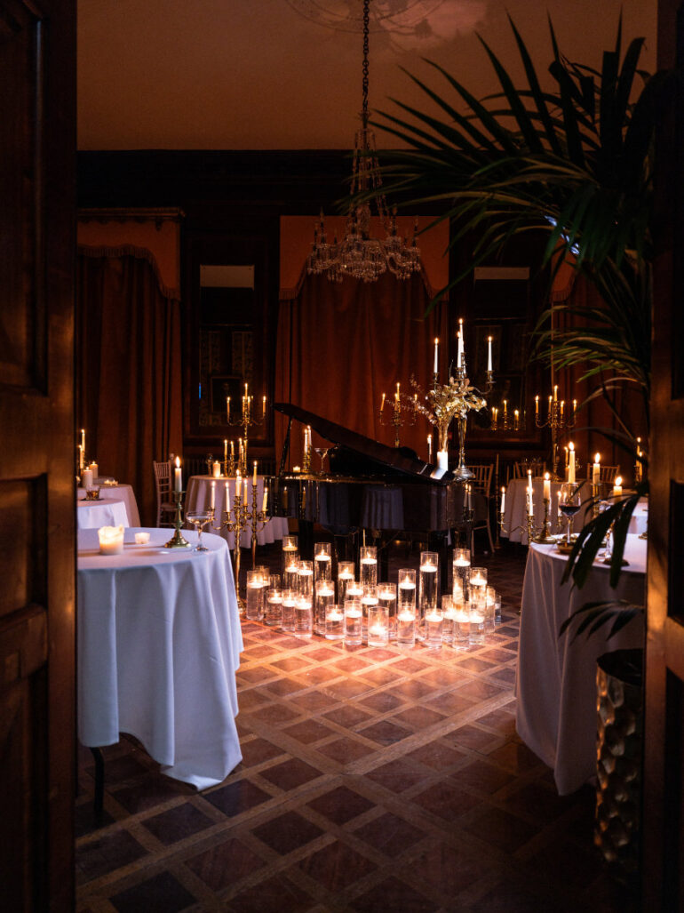 Set the Scene for Love: How Candlelight and Scent are Redefining Luxury Weddings