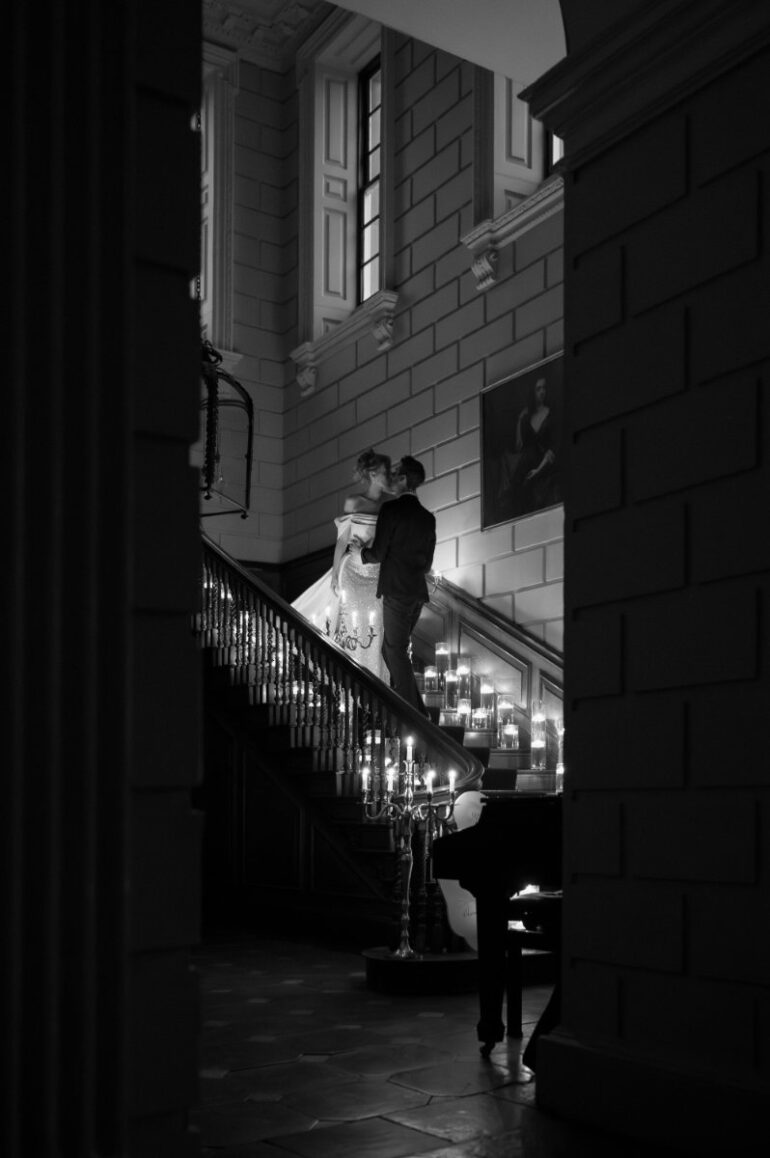 Set the Scene for Love: How Candlelight and Scent are Redefining Luxury Weddings