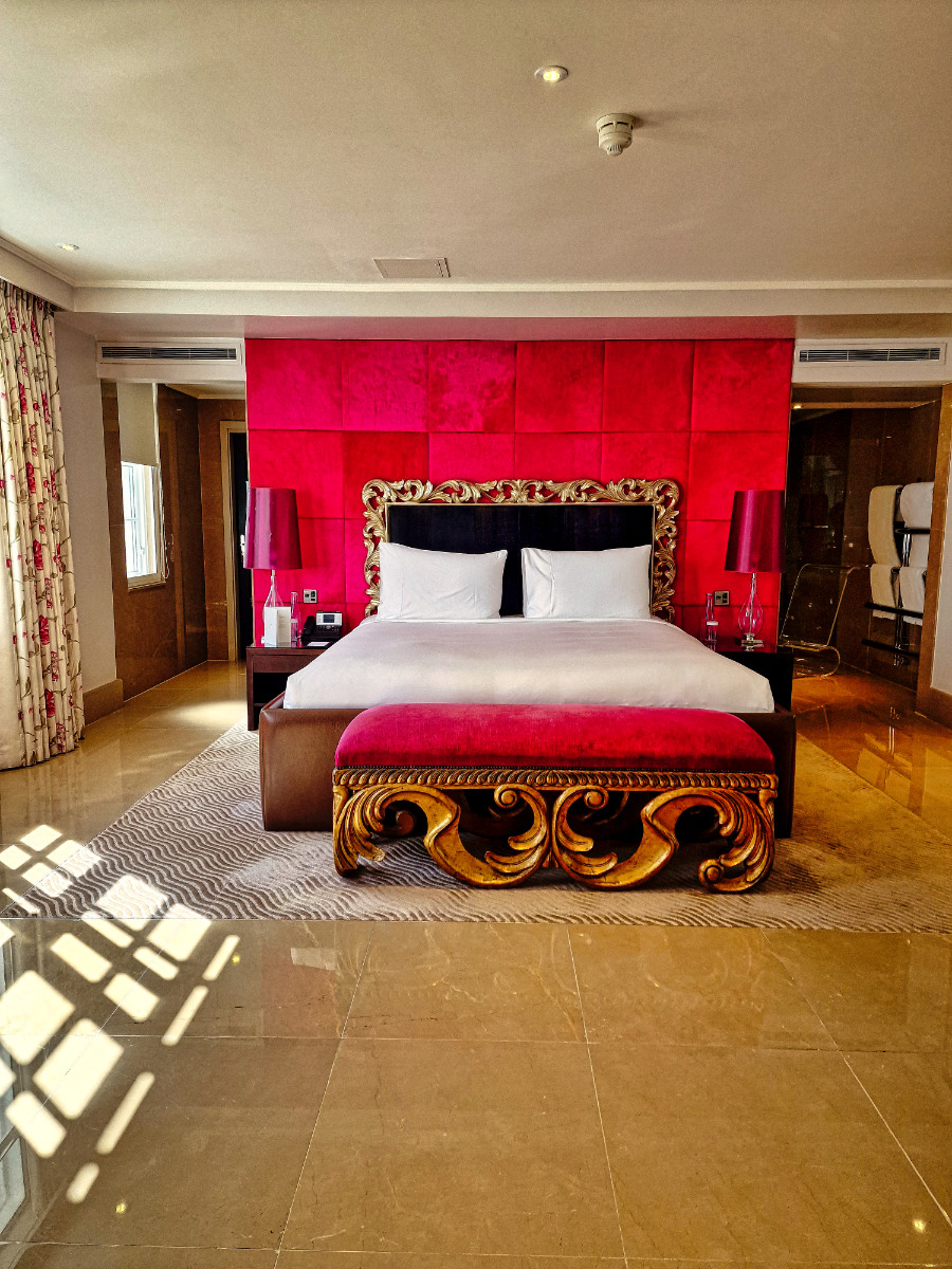 Hotel Review: The May Fair Hotel Hotel Review: The May Fair Hotel
