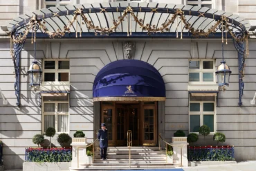 Inside the Glamour of a Ritz London Wedding