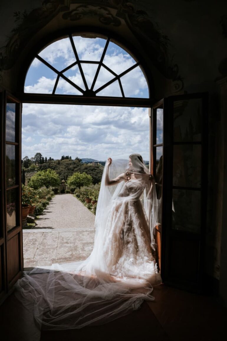 Florence Reverie: Garden Vows, Cold Martinis, and Golden Light