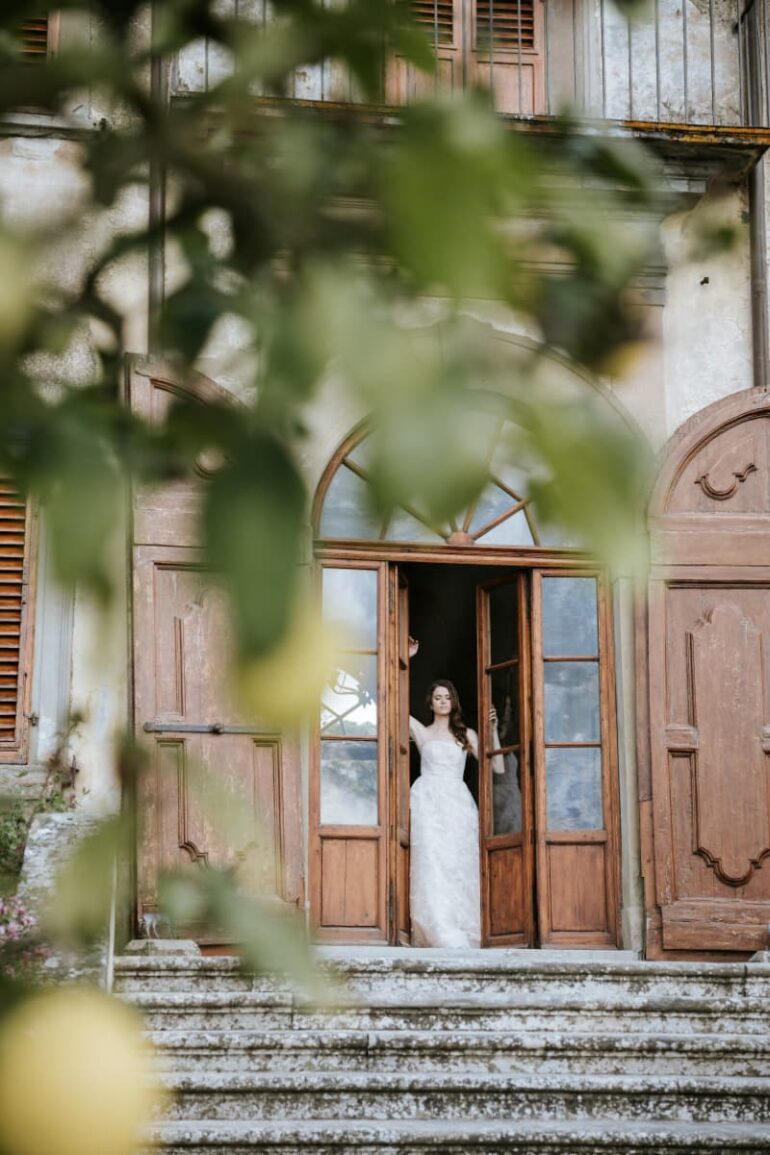 Florence Reverie: Garden Vows, Cold Martinis, and Golden Light