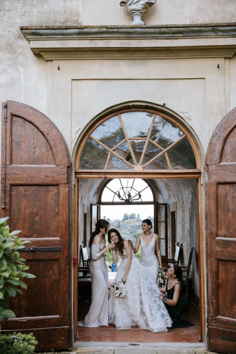 Florence Reverie: Garden Vows, Cold Martinis, and Golden Light