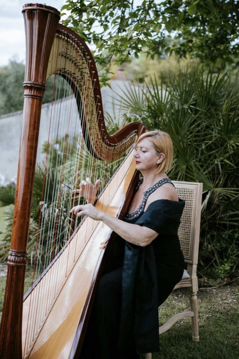 Florence Reverie: Garden Vows, Cold Martinis, and Golden Light