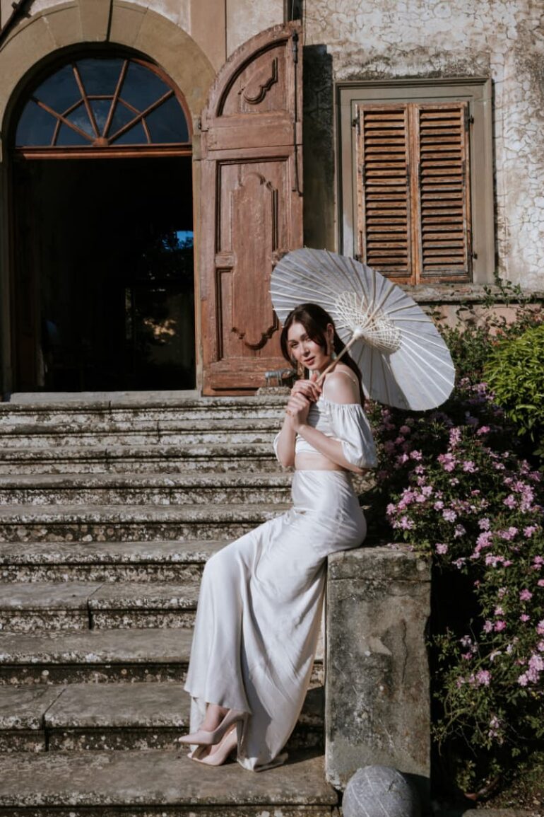 Florence Reverie: Garden Vows, Cold Martinis, and Golden Light