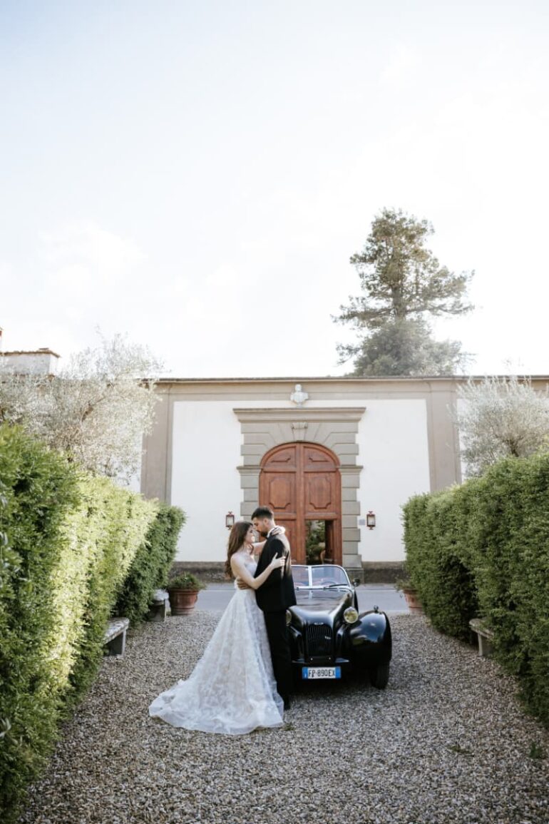 Florence Reverie: Garden Vows, Cold Martinis, and Golden Light