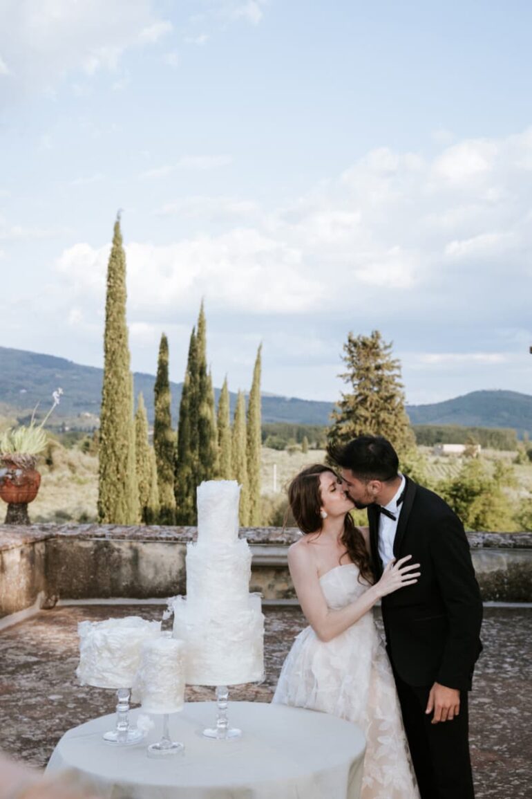 Florence Reverie: Garden Vows, Cold Martinis, and Golden Light
