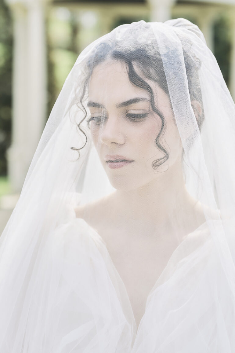 A Hidden Italy: Tuscan-Inspired Romance in the English Countryside