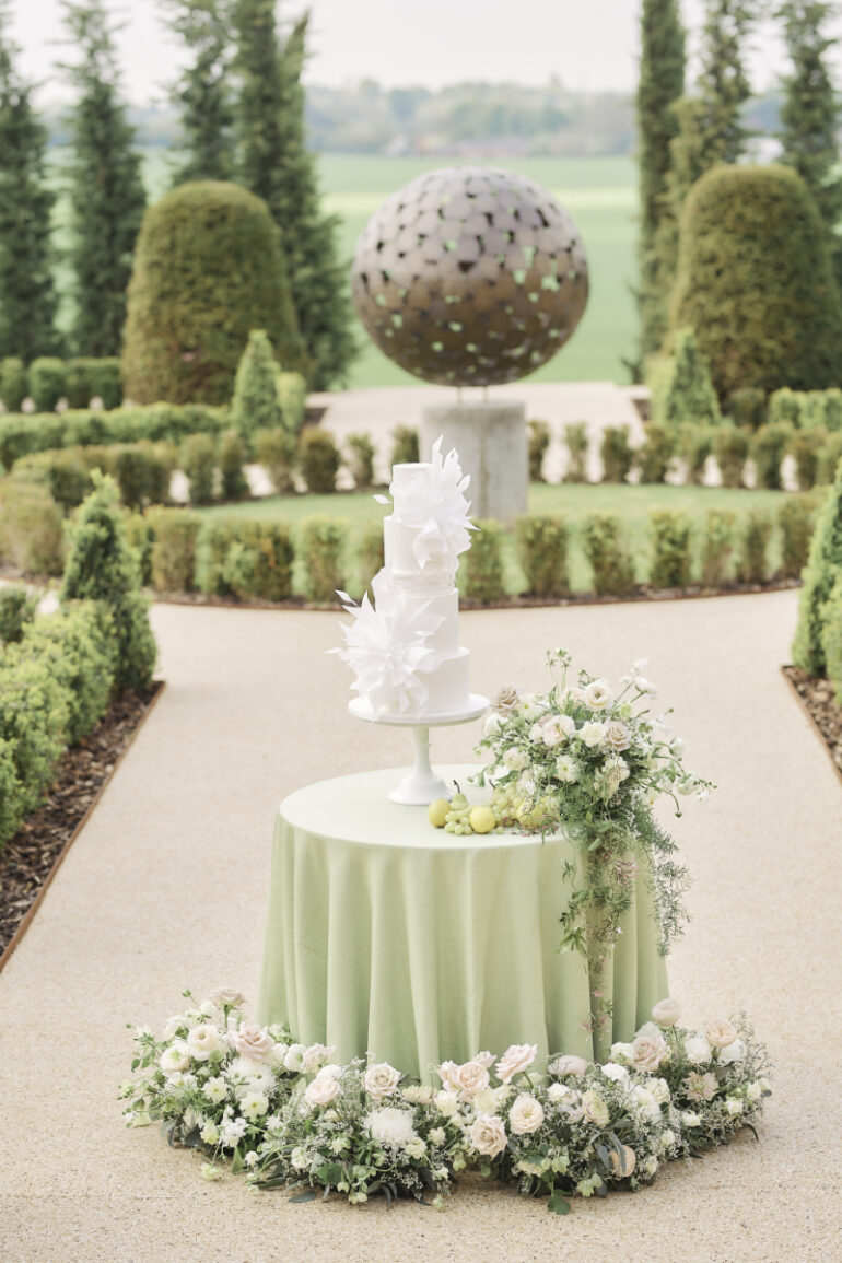A Hidden Italy: Tuscan-Inspired Romance in the English Countryside