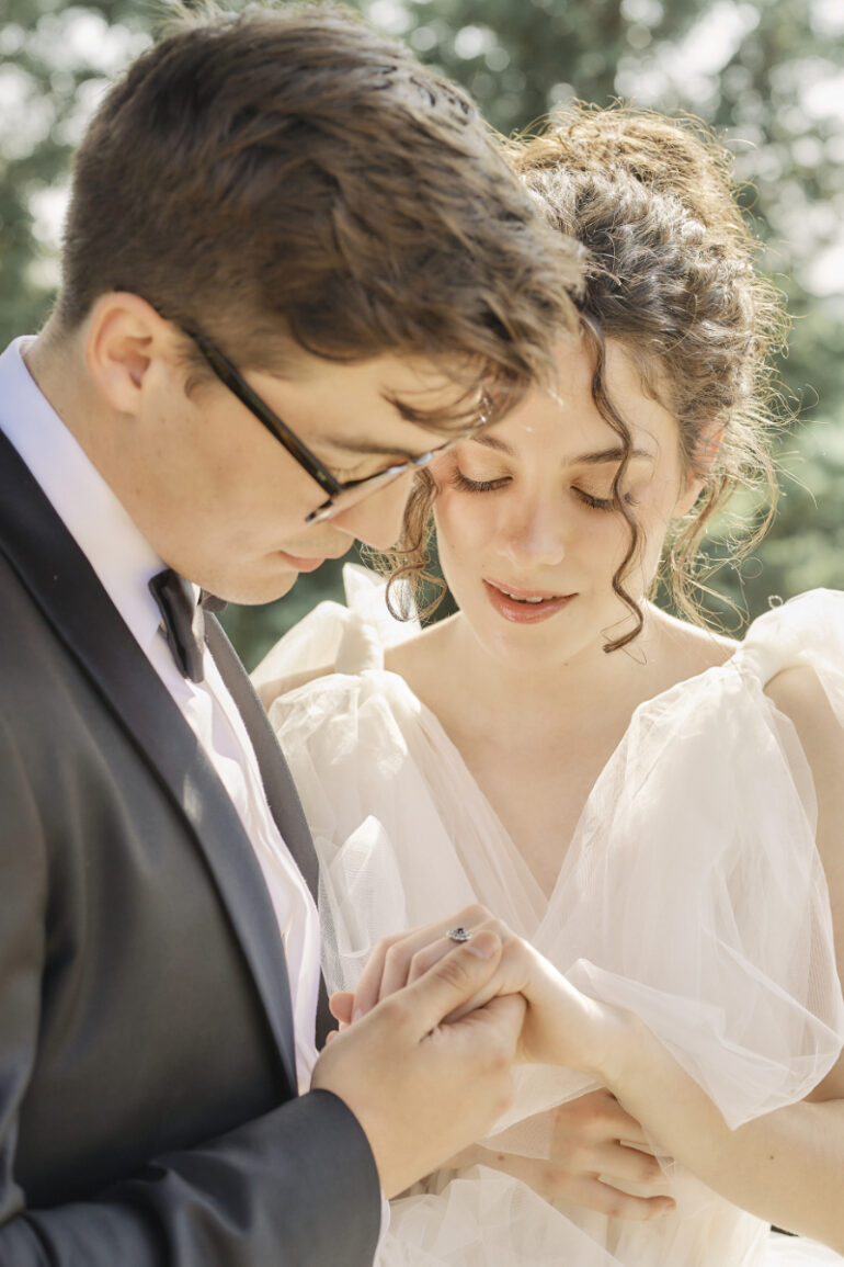 A Hidden Italy: Tuscan-Inspired Romance in the English Countryside
