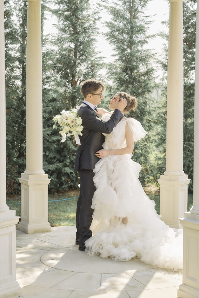 A Hidden Italy: Tuscan-Inspired Romance in the English Countryside