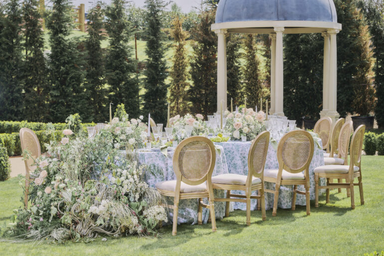 A Hidden Italy: Tuscan-Inspired Romance in the English Countryside
