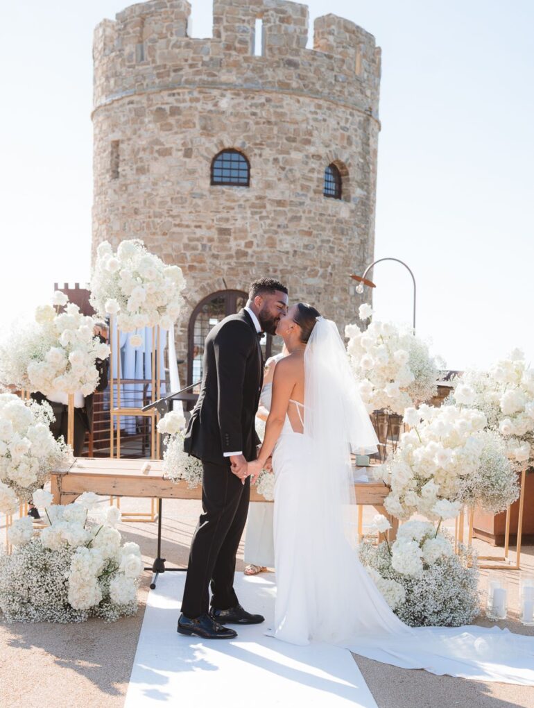 Elea Taylor and Shilo Miller Wed in Campania’s Castello di Roccacilento