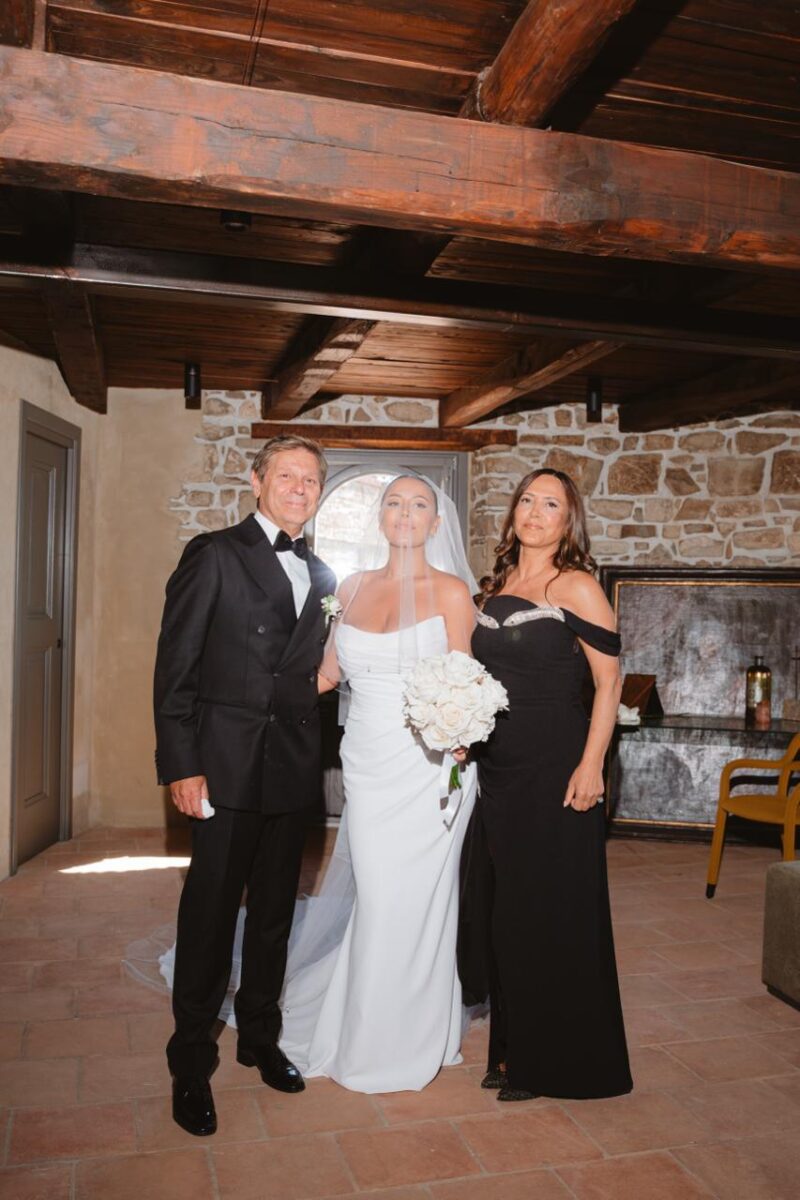 Elea Taylor and Shilo Miller Wed in Campania’s Castello di Roccacilento