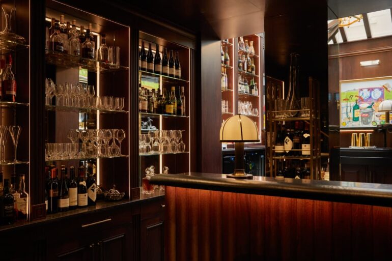 Stables Bar 2