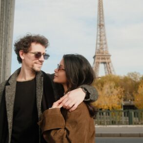 Paris, A Couple in Motion - Giuseppe Suma