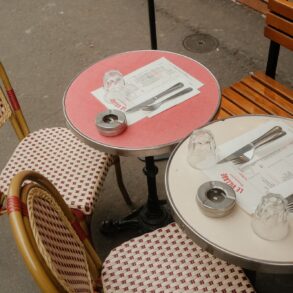 Paris, A Couple in Motion - Giuseppe Suma