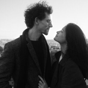 Paris, A Couple in Motion - Giuseppe Suma