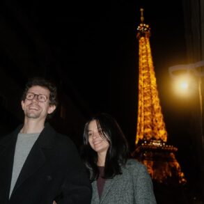 Paris, A Couple in Motion - Giuseppe Suma